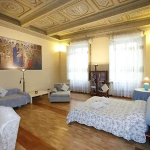 Residenza D'epoca Montanini *** Siena